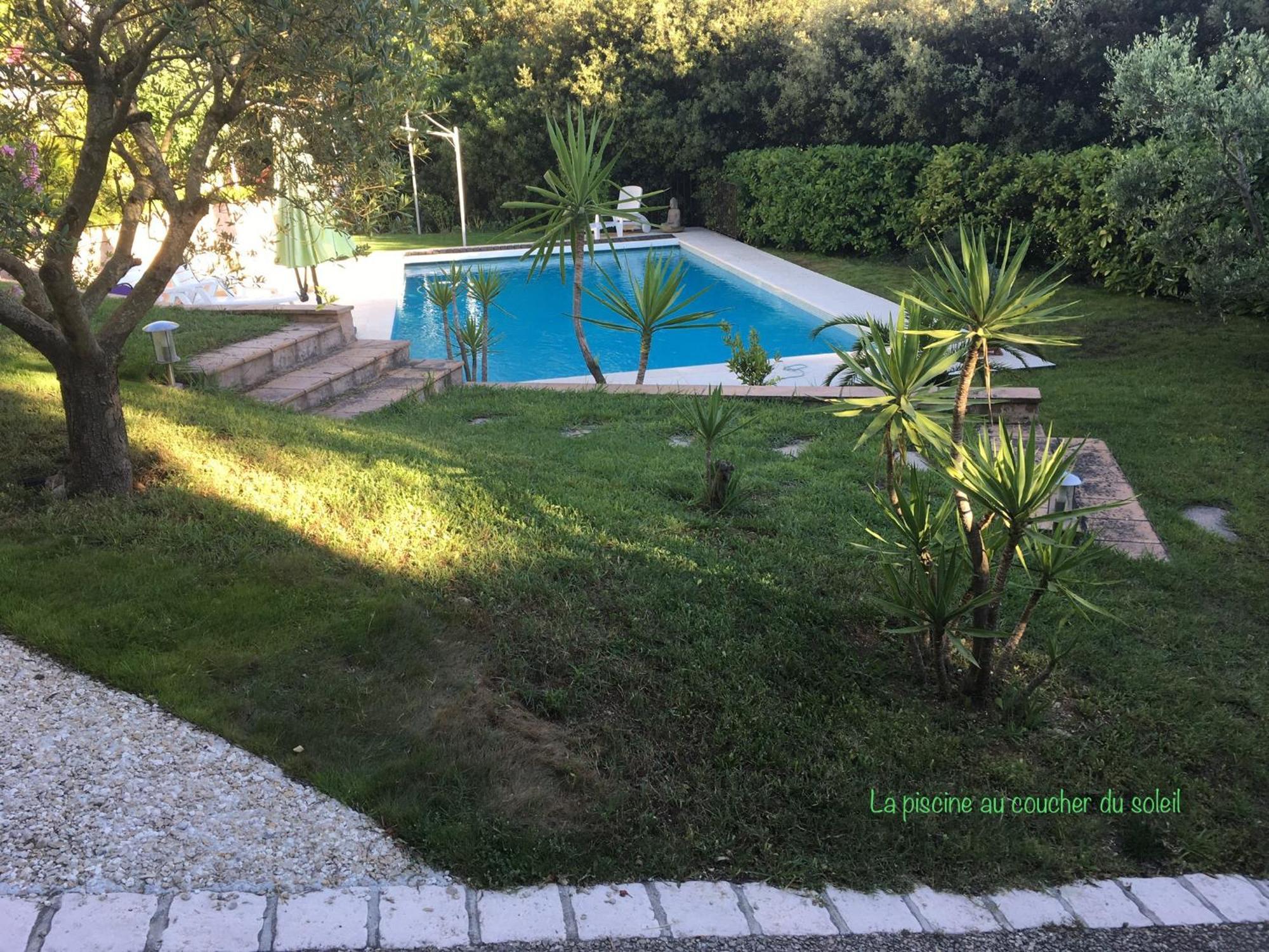 Studio Chez Charles Et Marie, Independant De La Maison, Acces Piscine, Tres Calme, 로크포르레핀 외부 사진
